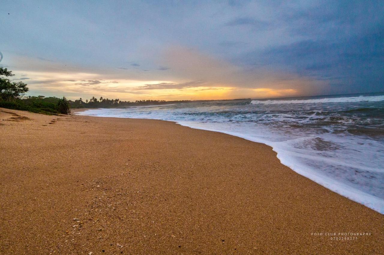 Guru Beach Resort Tangalle Exterior photo