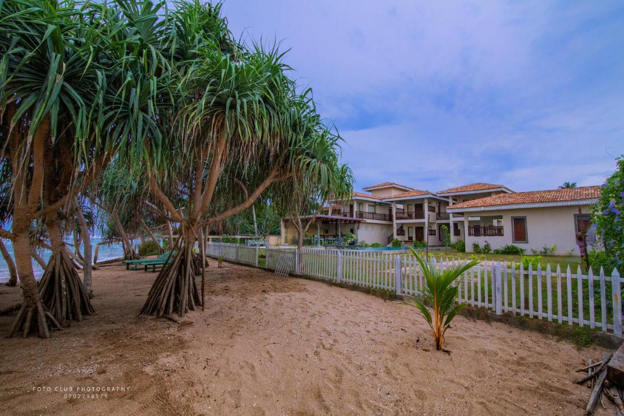 Guru Beach Resort Tangalle Exterior photo