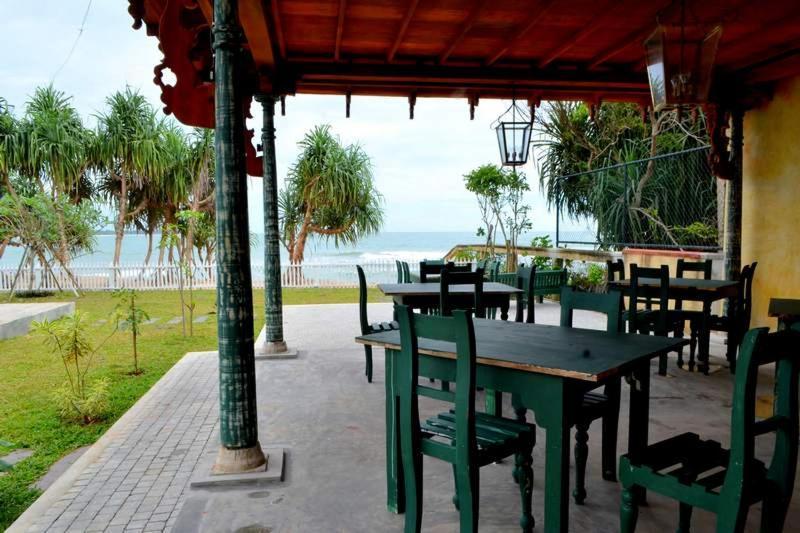 Guru Beach Resort Tangalle Exterior photo